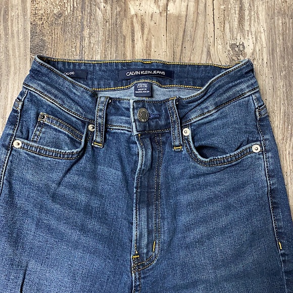 Calvin Klein Jeans Skinny Jeans - Picture 2 of 4